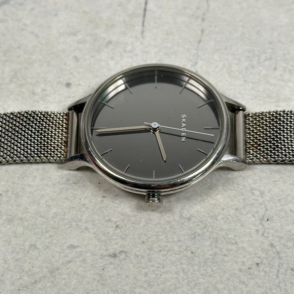 Skagen Watch Womens 30mm Mirrored Dial Anita Mesh Band Silver Tone New Battery - Image 3 of 4