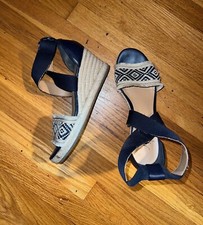 Tommy Hilfiger Wedge Heel Sandals Size 7.5 cHECK iT