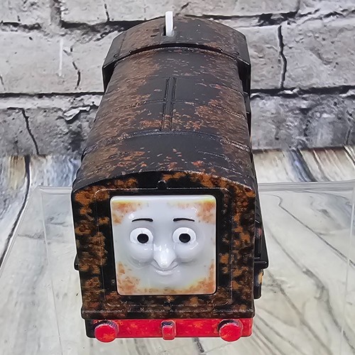 Trackmaster - Thomas the Train and Diesel Dragon Escape 2 Train Lot - Motorized - Picture 6 of 15