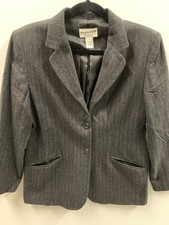 Vintage Pendleton Woman's Size 6 100 Virgin Wool Gray Pinstripe Blazer Jacket