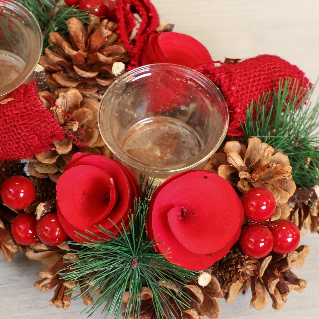 Traditional Pine Christmas Triple Candle Holder Table Centrepiece Xmas