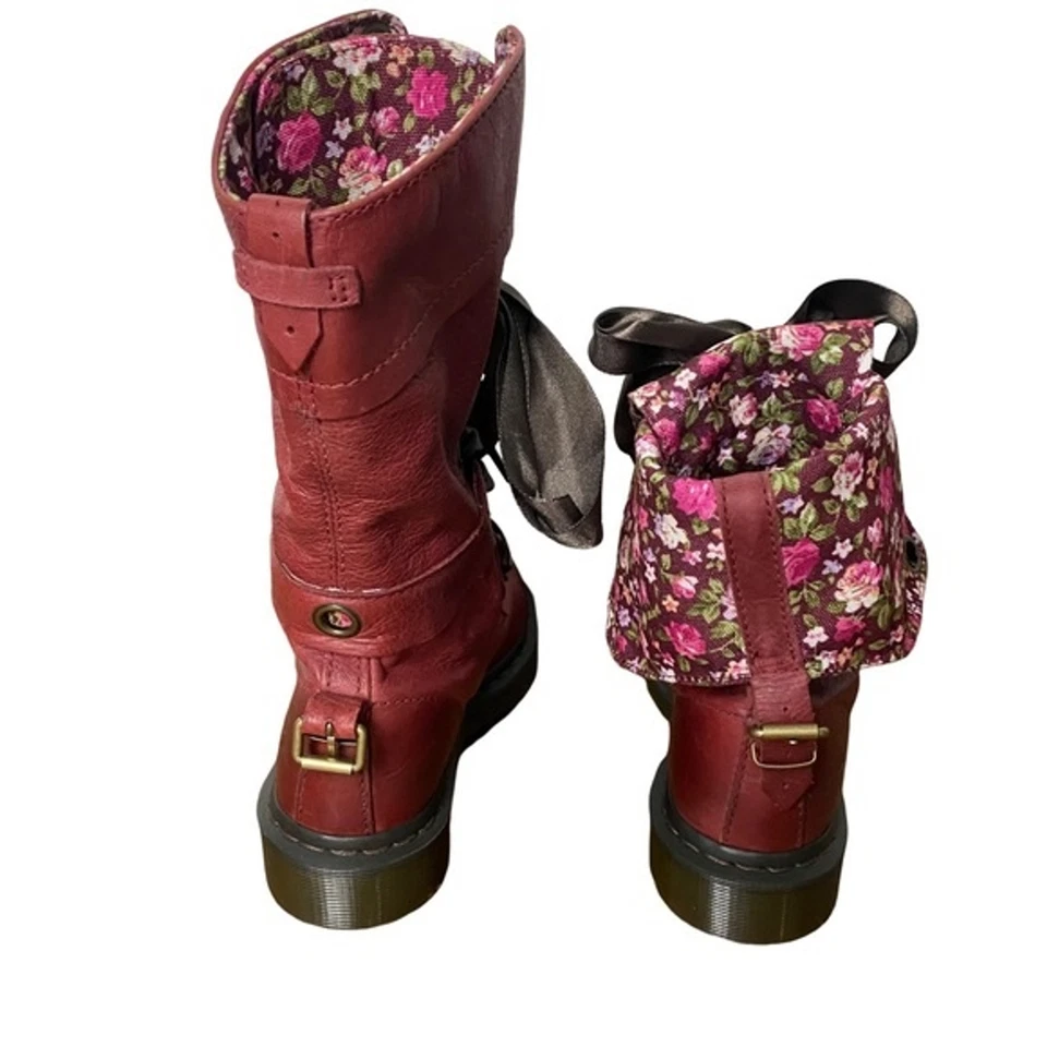 Botas Dr. Martens Triumph Rojo Cereza Estampado Floral Mirage Oscuro Talla 5 Foto 4 de 4