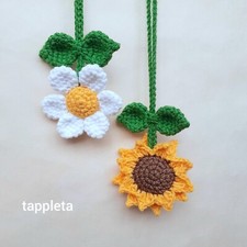 Daisy flower charm crochet, Sunflower charm, Rear view mirror car charm crochet