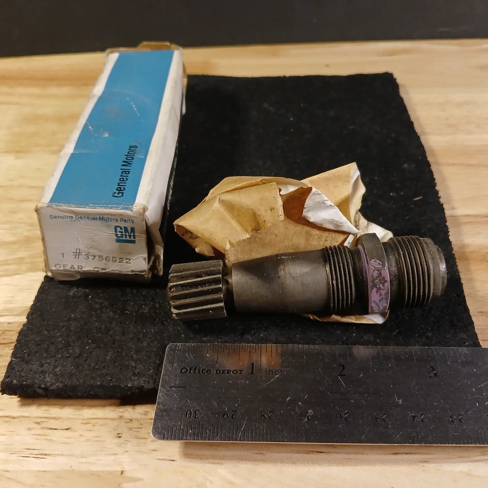 1956 - 1972 GM Speedometer Gear #3756922 GMC Chevrolet Truck NOS OEM - Image 2 of 2