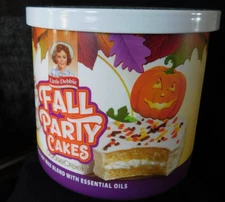 Goose Creek 3-Wick Candle- Little Debbie Fall Party Cakes (14.5 oz)
