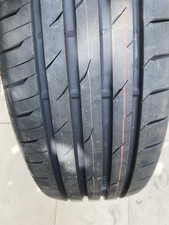 Toyo Tires Proxes Comfort 225/60/18 104W DOT 4025 Used 7mm