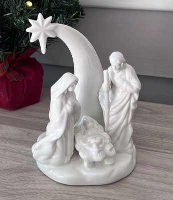 Nativity Holy Family Delton Figurine White Porcelain Star Bethlehem Christmas