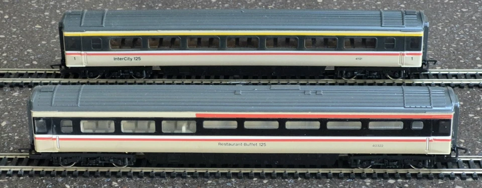 Pair Of HORNBY R488 & R490 BR Mk3 Coaches Inter-City Grey/Grey Livery NEW - Image 3 of 4