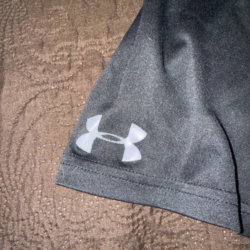 Boys Under Armour YXL Youth XL Black Shorts - Picture 2 of 5