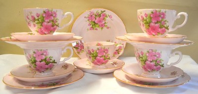 5x Royal Tuscan Pink Trio 407H Teetasse Untertasse Beilagenteller Blüte Set Porzellan Pflanze