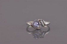 Sterling Silver Nestled Cubic Zirconia Solitaire Band Ring 925 Sz: 7