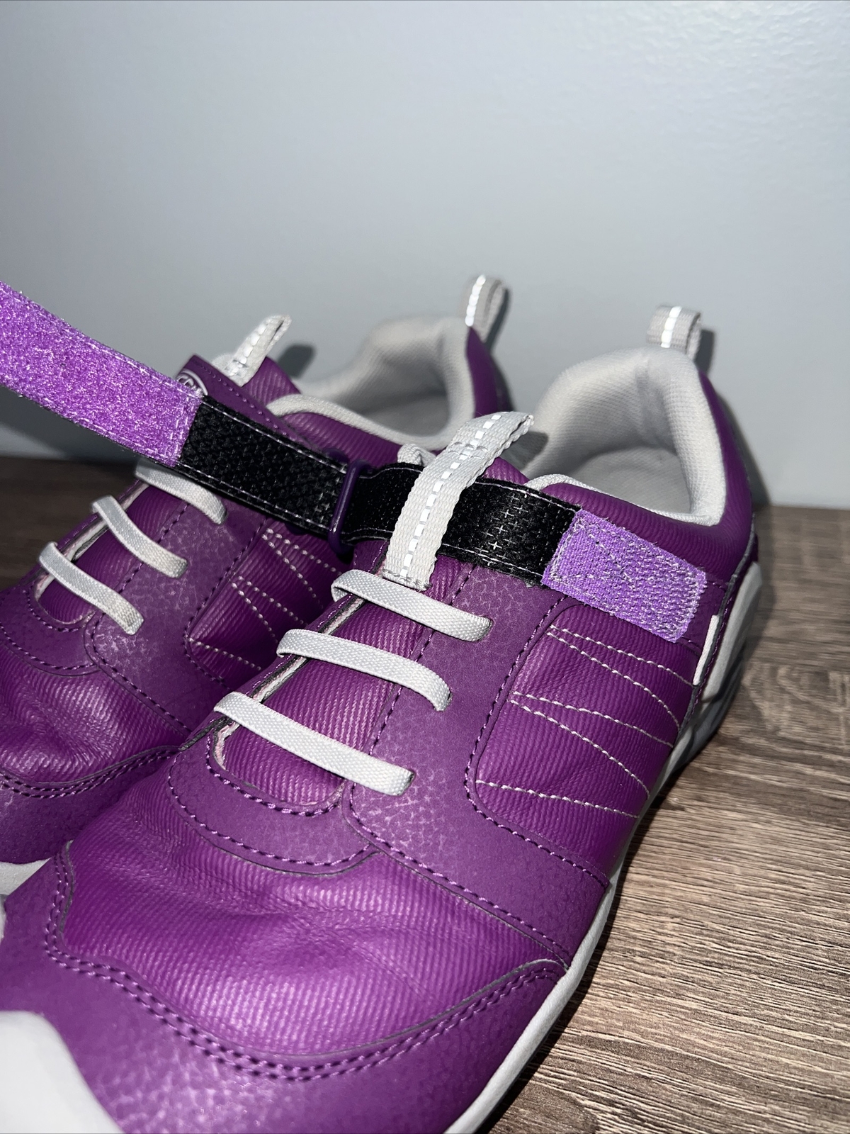 Scarpe Keen Kids Sneaker Notch Peak Youth taglia 6 US viola supporto arco e gancio