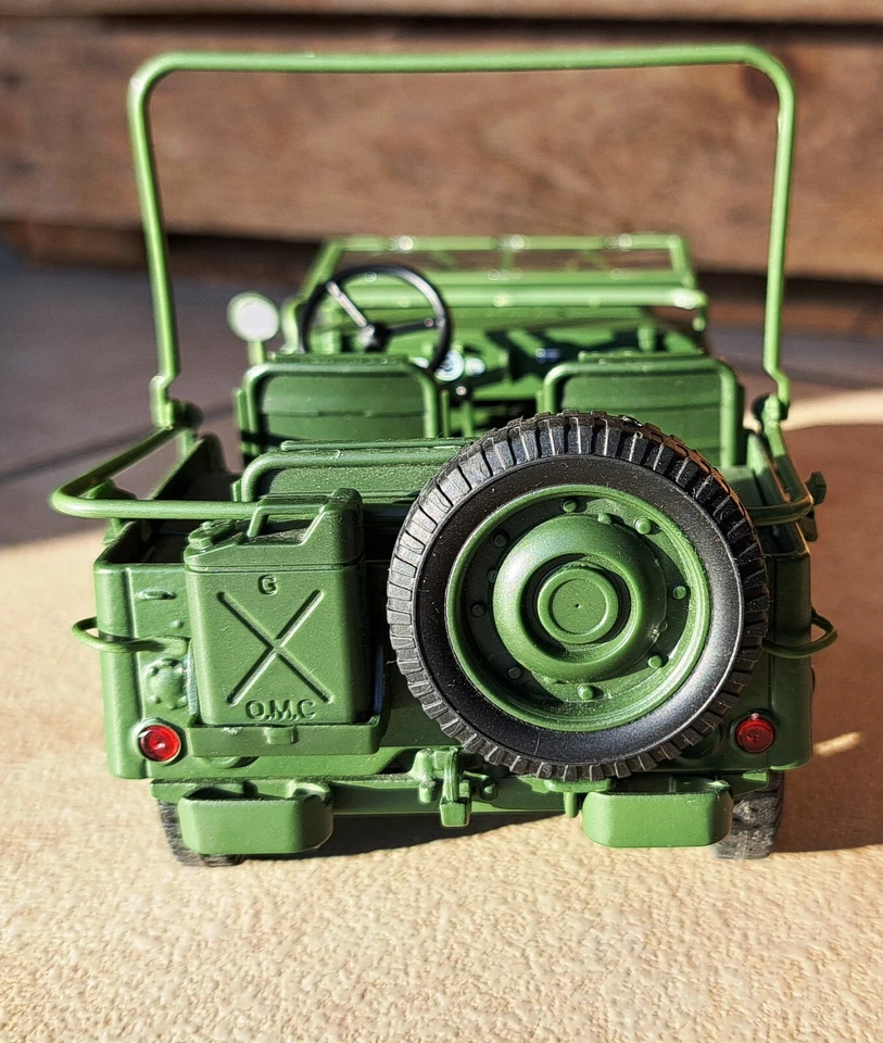 GLX Modèle Jeep Militaire en alliage moulé sous pression Echelle1/18 - Photo 4/4