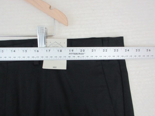 St Johns Bay Chino Shorts Mens Sz 50 Flat Front Black Hiking Straight Fit - Picture 10 of 11
