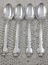 Holmes & Edwards SILVER FASHION International Silver Plate 4 Teaspoons 1957