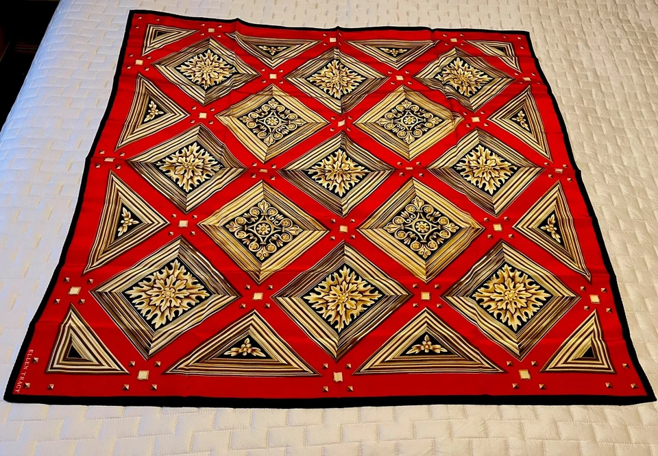 "Bufanda de seda Ellen Tracy 34,5 X 33,5"" estampado geométrico rojo, negro y dorado en muy buena condición" Foto 2 de 3