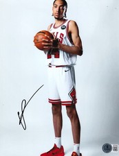NOA ESSENGUE signed (CHICAGO BULLS) 05 NBA ROOKIE 8X10 photo BECKETT BAS BT78189 NOA ESSENGUE signed (CHICAGO BULLS) 05 NBA ROOKIE 8X10 photo BECKETT BAS BT78189
