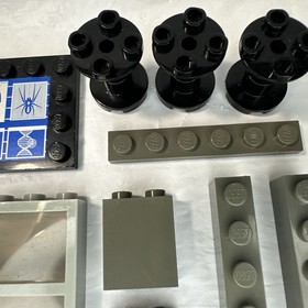Lego Spiderman 4851 The Origins Partial Set Replacement Parts Minifigure Pieces