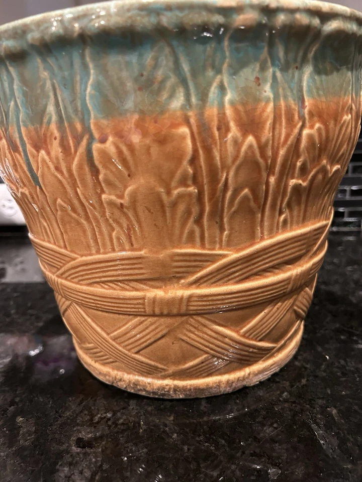 Robinson Ransbottom Basketweave Leaves Pot Jardiniere 112 Vtg 10.5” D - Image 2 of 4