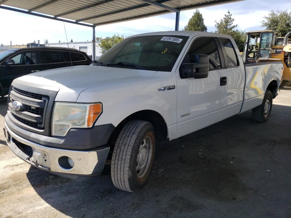 Arnés de cables del motor F150 2014 6683891 Foto 2 de 4