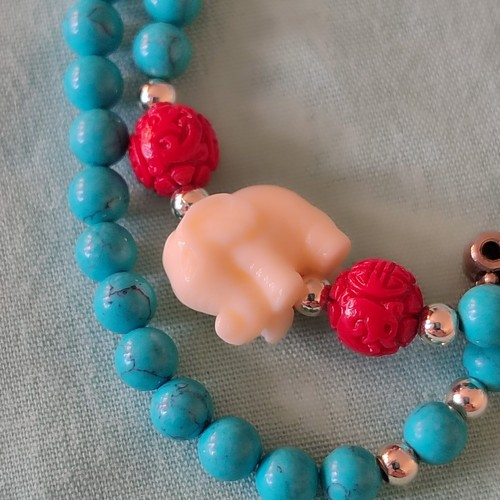 Asian Style Dyed Howlite Elephant Bead Necklace On Stretch Cord 28" - Picture 3 of 8