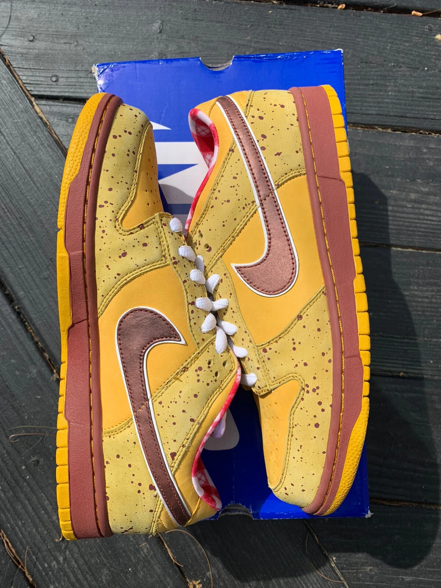 nike sb dunk low yellow lobster