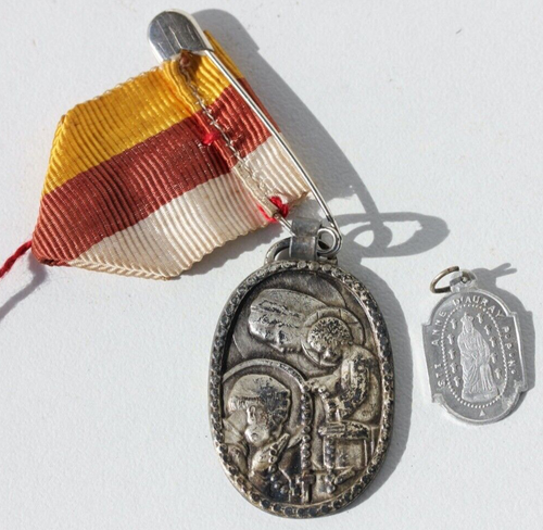 Médaille Vierge Rose & Eau de Lourdes | La Boutique des Chrétiens