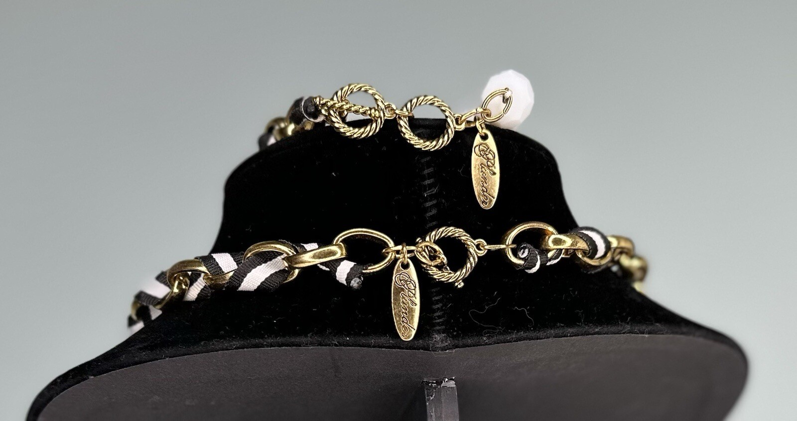 Plunder Statement Necklace And Bracelet Set White… - image 2