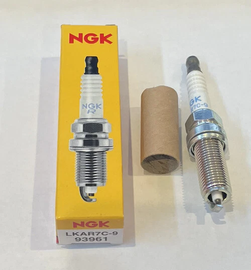 NEW NGK Spark plug LKAR7C-9 NGK 93961 Mercury # 8M0135348 33 