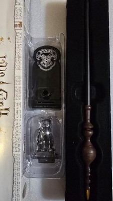 Warner Brothers Harry Potter 12  Noble Collection Minerva McGonagall Cat & Wand