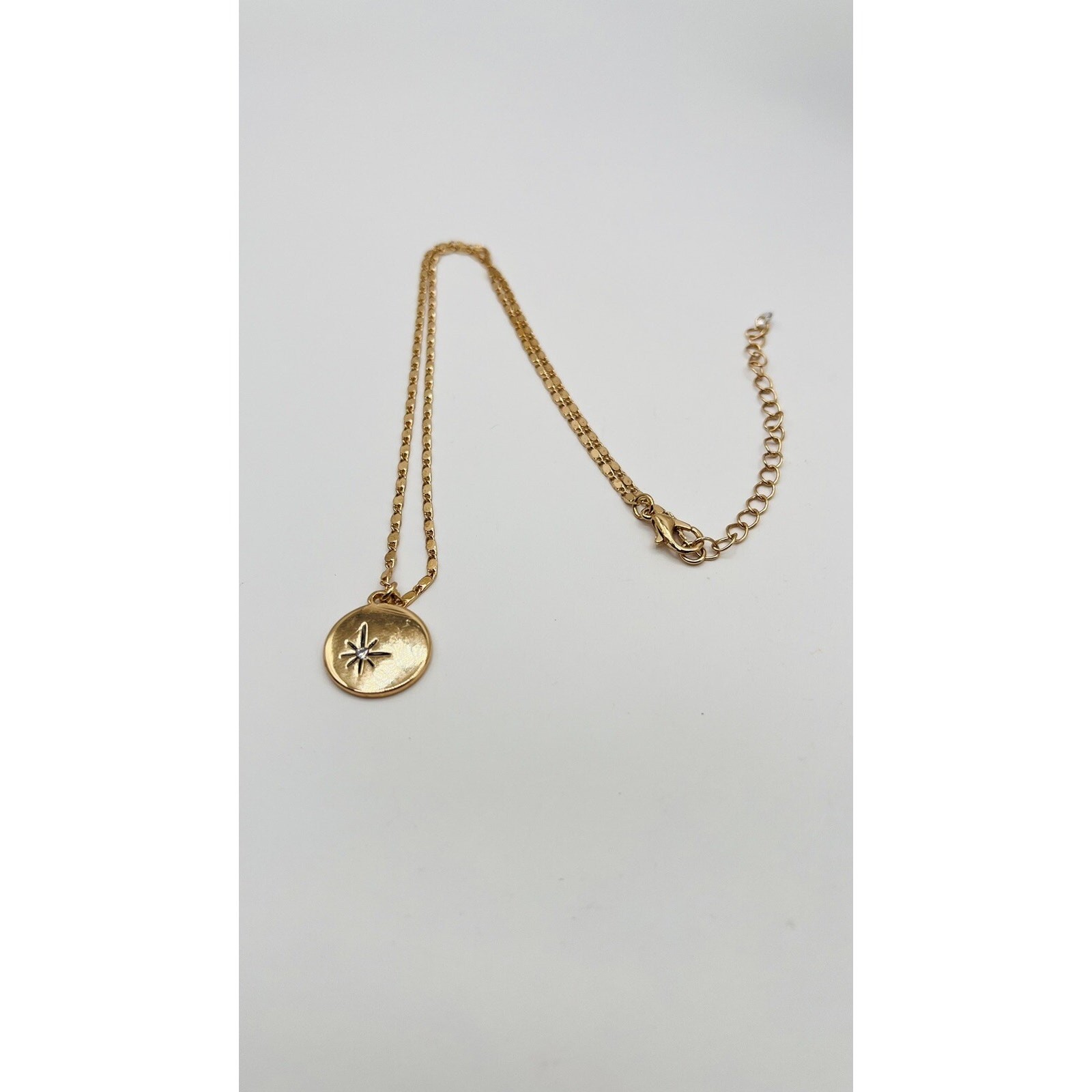 Gold Tone Fancy Link Chain Necklace Round Charm Medal Pendant North Star Crystal