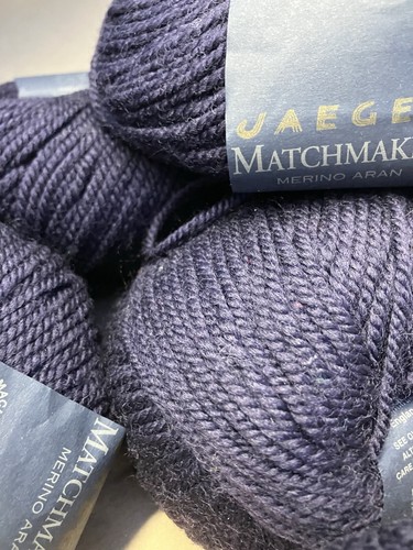 10 Balls Jaeger Matchmaker Merino Aran Yarn 90 Yds Color 698 Indigo 100% Merino