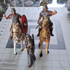 Cont  Painted Plastic Cavalry Soldier Figures Lot w/ 2 Horses  Archer