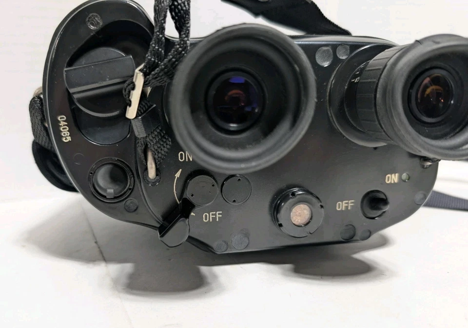 Binóculos Newcon Optik Sib 16x40 Wp com estojo - Imagem 3 de 4