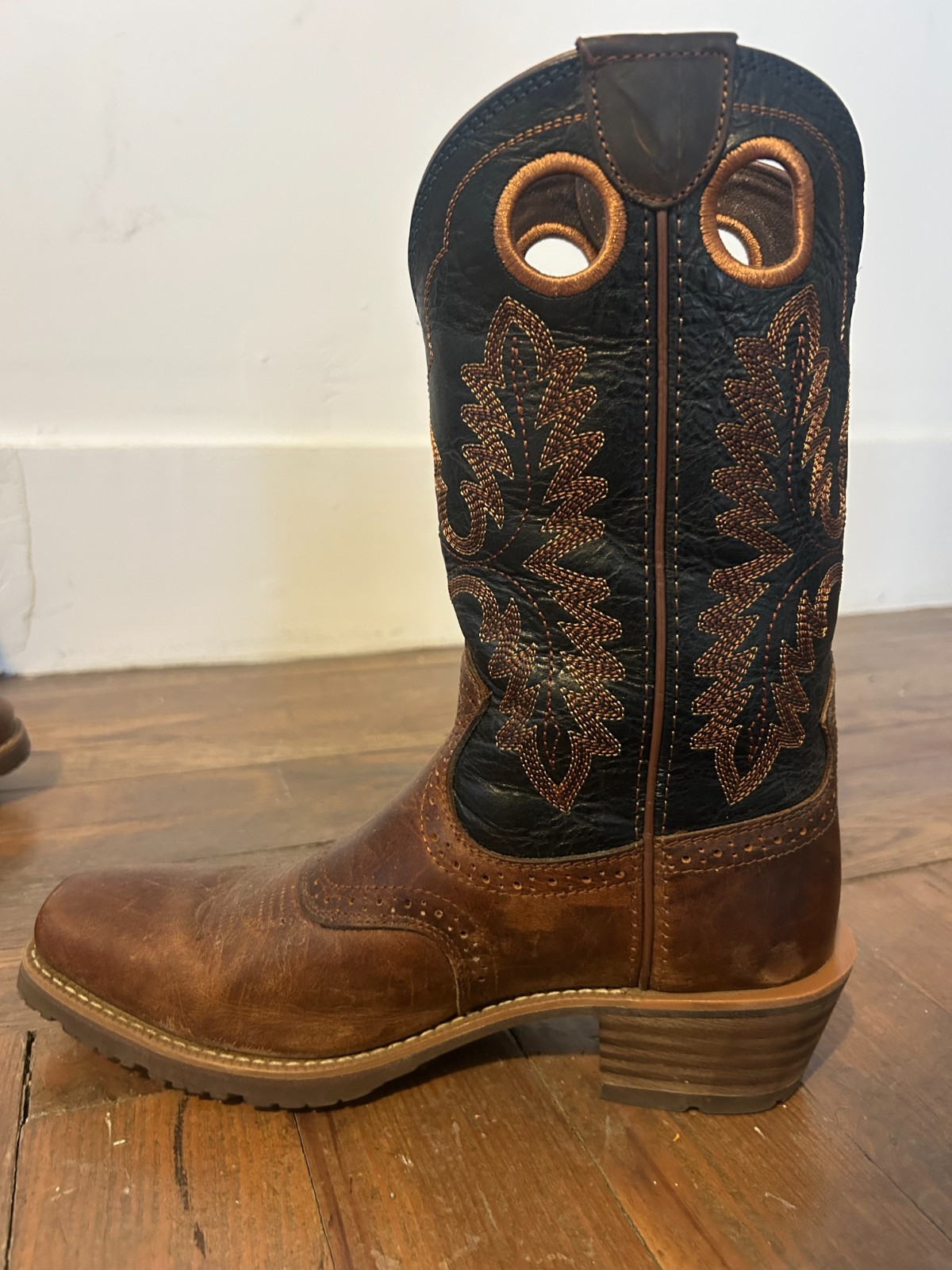 ariat hybrid roughstock boots size 7D