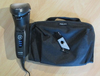 PHILIPS Series 3000 Rasierer Typ S3233 / Wet&Dry Rasierapparat naß trocken