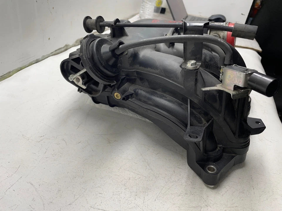 OEM 2012 2013 2014 2015 TOYOTA TACOMA AIR INTAKE MANIFOLD UPPER 4.0L 171090P011 - Image 2 of 4