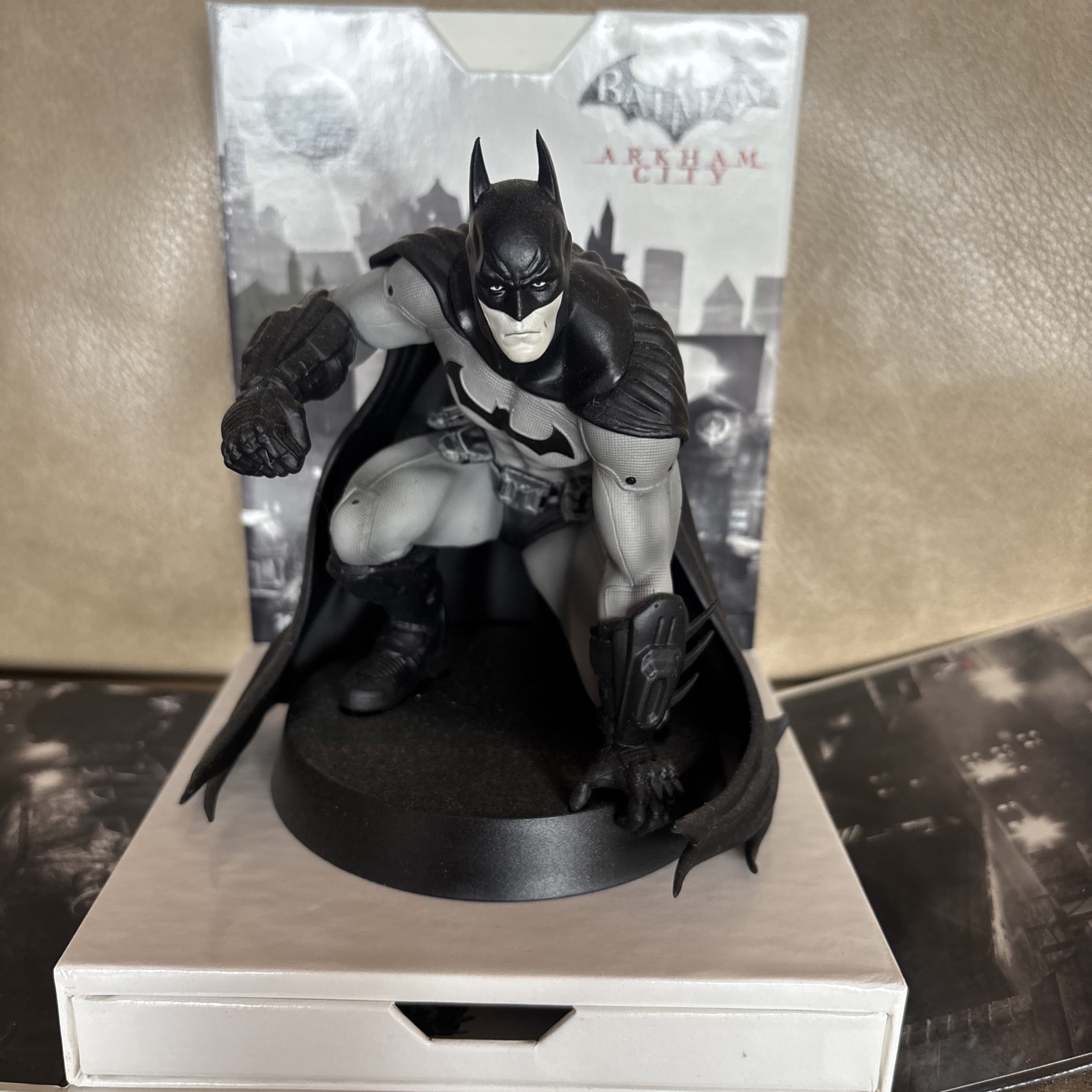 PS3 Batman Arkham City Collector’s Edition With Game And Statue