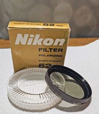 Nikon 52mm Polarizer Filter with Case and Box - Screw In Mount - Round