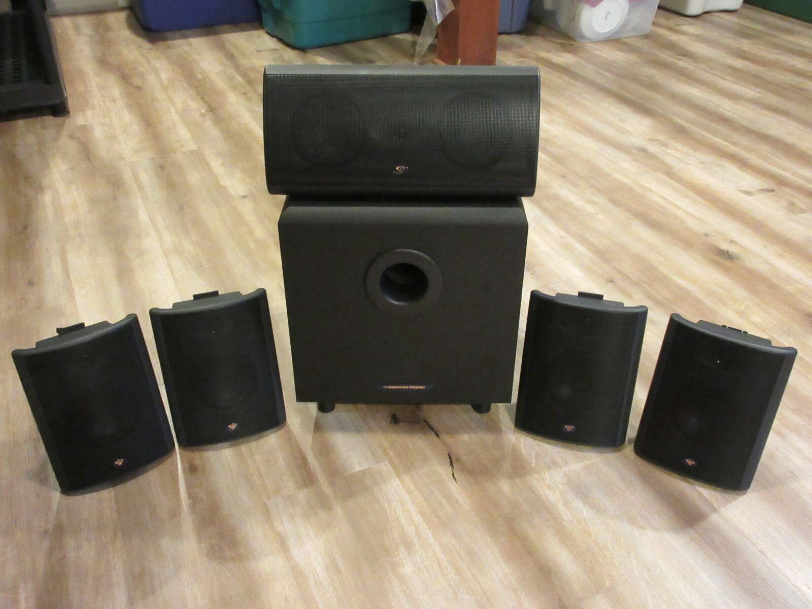 cerwin vega avs sat4