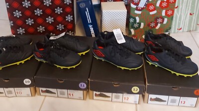lots  chaussures de soccers enfants garçon neuf. grander de 9 a 13 junior 
