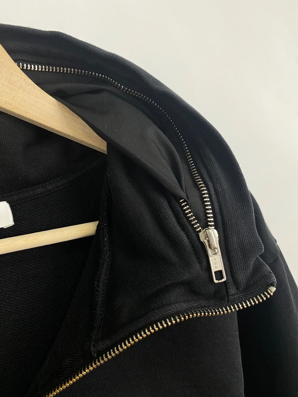 Felpa nera con cappuccio Y2K Alexander McQueen colletto zip rara retrò taglia S colore nero