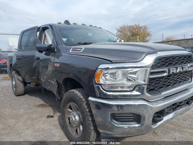 RAM2500 2020 аудиооборудование радио 11205218 - Изображение 4 из 4