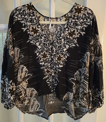 Free People Birds of a Feather Top Womens SMALL Black Deep V-Neck Button Up