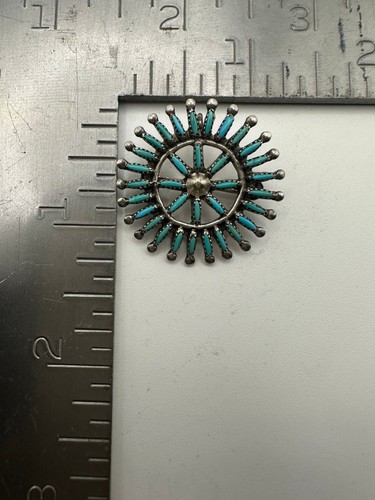 Lucy Gchachu Zuni signed sterling silver petit point Turquoise brooch pendant - Picture 6 of 6