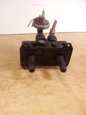 Bendix 5001230 Air Brake Valve "NO KNOBS" W/ Midland 1324 Switch