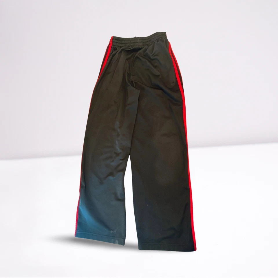 Pantalones deportivos Adidas para jóvenes y niños relajados a rayas activos negros/rojos talla M en muy buena condición Foto 2 de 3