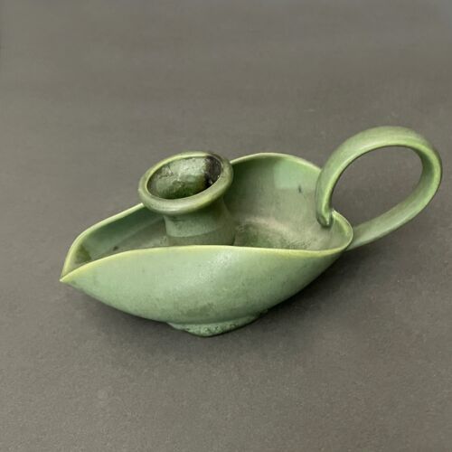 ANTIQUE MISSION HAMPSHIRE MATTE GREEN ART POTTERY ARTS and CRAFTS CANDLE HOLDER - Picture 2 of 3