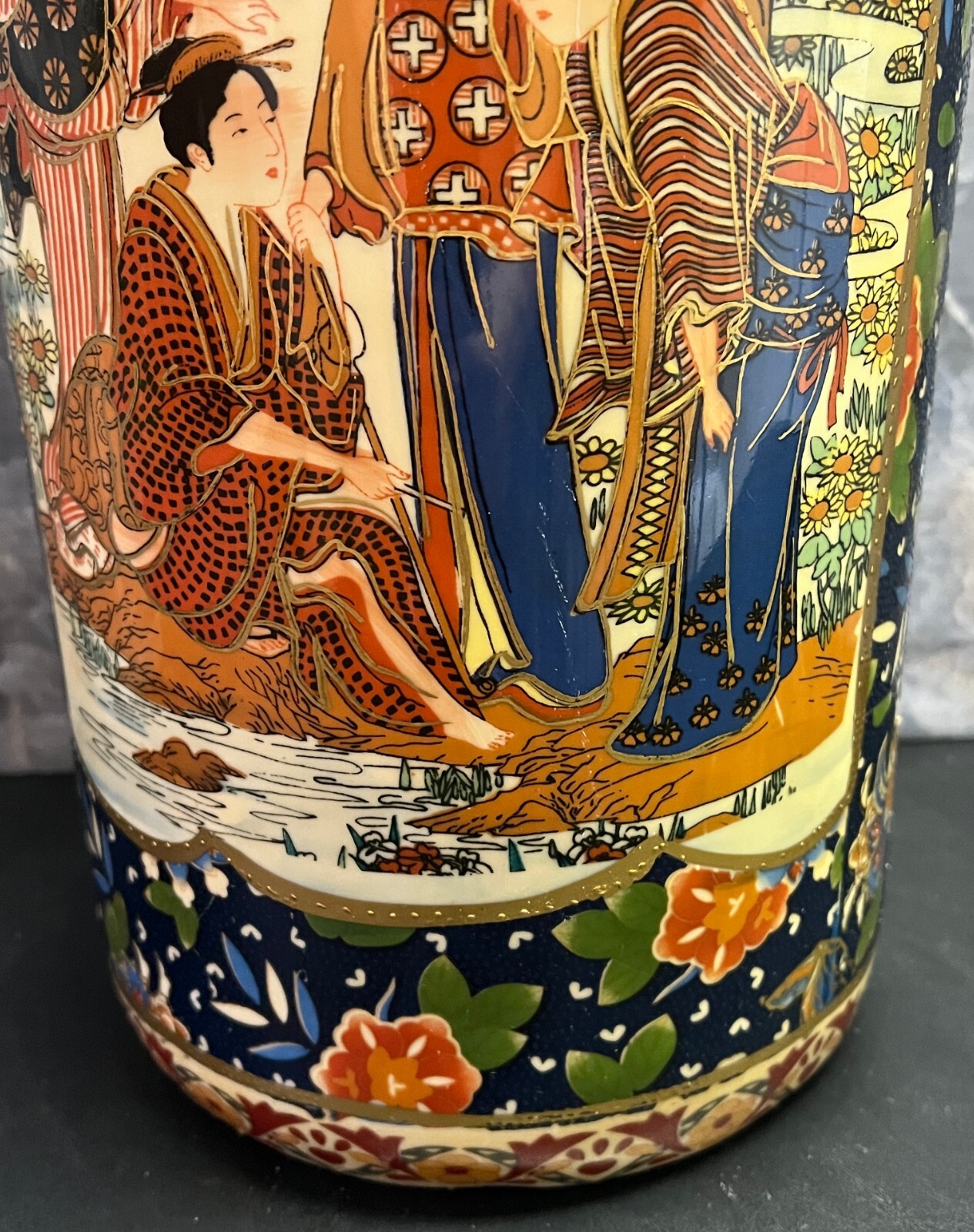 VINTAGE SATSUMA HAND PAINTED MORIAGE 18” GEISHAS FLORAL UMBRELLA CANE STAND VASE