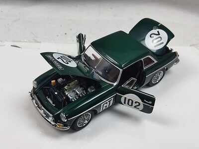 AUTOart 1/18 MGB GT クーペ Mk II 訳あり s-l400.jpg